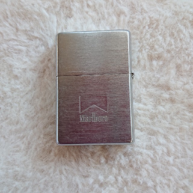 ZIPPO(ジッポー)のzippo マルボロ メンズのファッション小物(タバコグッズ)の商品写真