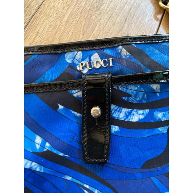 EMILIO PUCCI(エミリオプッチ)のエミリオプッチ　斜め掛けショルダーバッグ レディースのバッグ(ショルダーバッグ)の商品写真