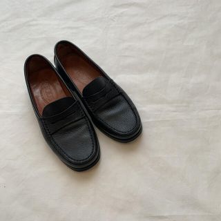 トッズ(TOD'S)のTOD'S トッズ　ローファー　ドライビングシューズ　レザー　シボ　コイン(ローファー/革靴)