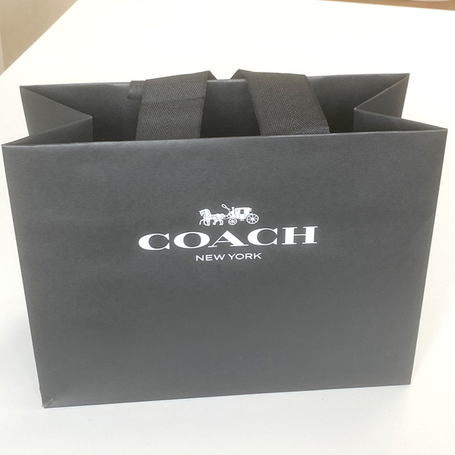 COACH(コーチ)のcoach🤎包装箱　紙袋 インテリア/住まい/日用品のオフィス用品(ラッピング/包装)の商品写真