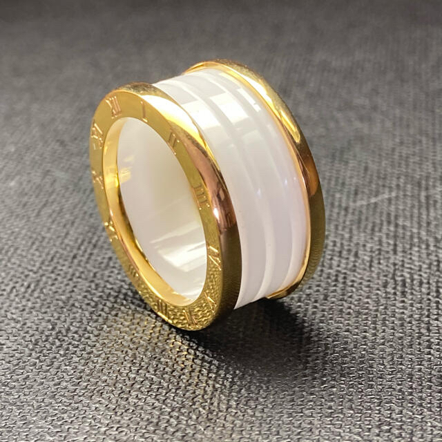 ゴールド ホワイト リング 316 チタン鋼 レディース 17号高級感 送料無料 レディースのアクセサリー(リング(指輪))の商品写真