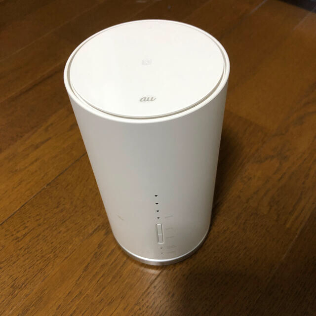 au(エーユー)のau  WiFi ルーター スマホ/家電/カメラのスマートフォン/携帯電話(その他)の商品写真