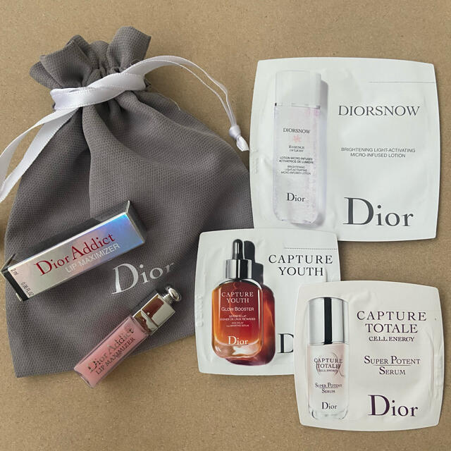 Dior(ディオール)のDior サンプル４点セット 巾着付 コスメ/美容のキット/セット(サンプル/トライアルキット)の商品写真