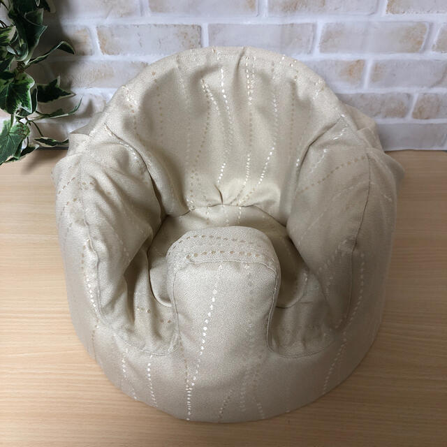 Bumbo(バンボ)のバンボカバー(アイボリー×ドット柄) キッズ/ベビー/マタニティの寝具/家具(シーツ/カバー)の商品写真