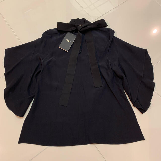FENDI - 新品未使用❣️タグ付き❣️FENDI ブラウス トップスの