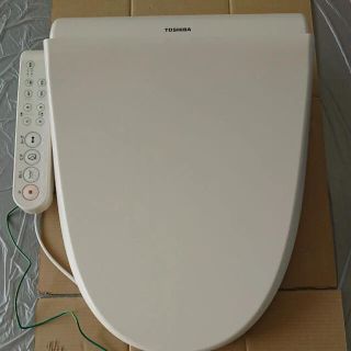 トウシバ(東芝)の2/10深夜迄出品　温水洗浄便座 2017年製 SCS-T160 TOSHIBA(その他)