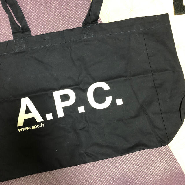A.P.C(アーペーセー)のアーペーセー　トートバッグ　エコバッグ レディースのバッグ(トートバッグ)の商品写真