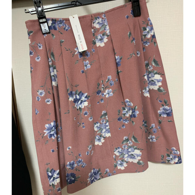 BE RADIANCE(ビーラディエンス)の新品 ビーラディエンス 花柄 スカート 日本製 ピンク 美人百花 レディースのスカート(ミニスカート)の商品写真