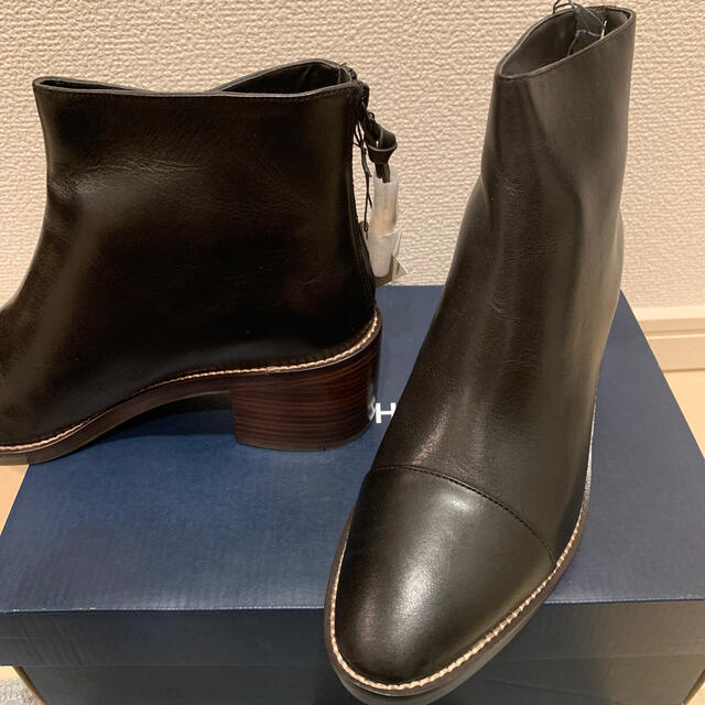 Cole Haan(コールハーン)の新品コールハーンショートブーツ本革25.5 レディースの靴/シューズ(ブーツ)の商品写真