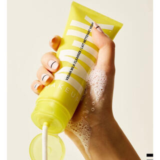 セフォラ(Sephora)の【新品未使用】milk makeup vegan milk cleanser(クレンジング/メイク落とし)