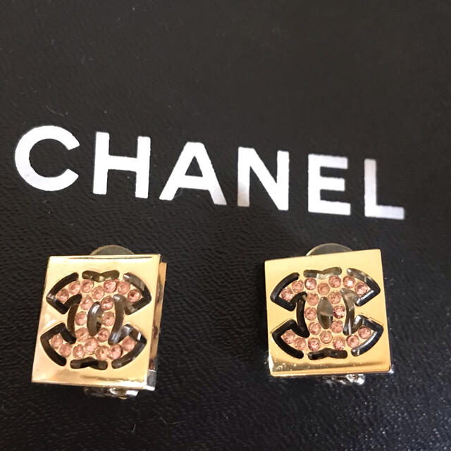 CHANEL シャネル ピンクストーン キラキライヤリング 【送料無料/新品