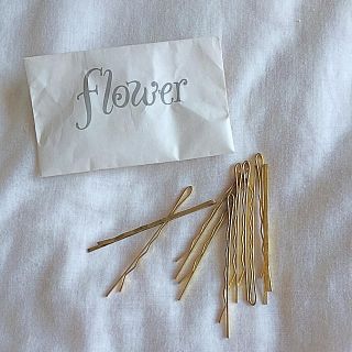 フラワー(flower)の大人気♡flower ゴールドピン(ヘアピン)