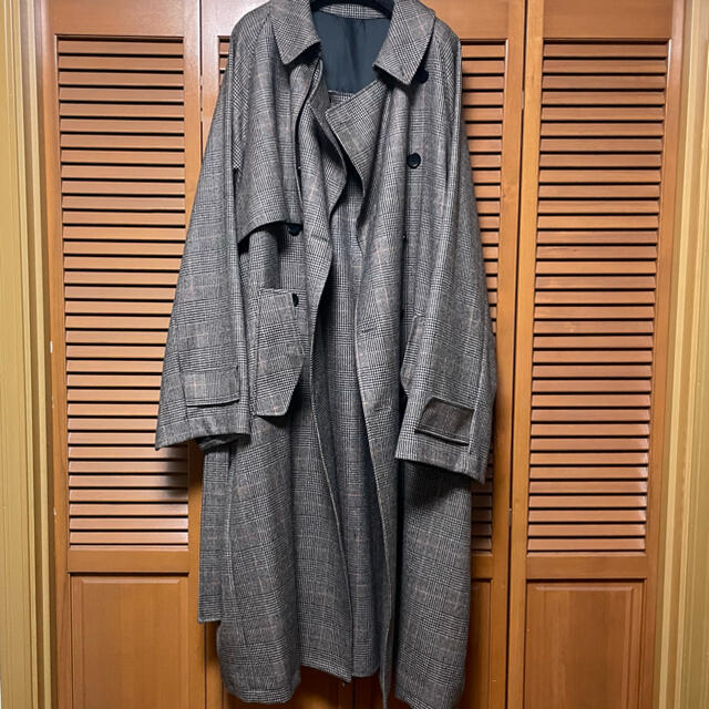 SUNSEA(サンシー)のstein 19aw LAY OVERSIZED OVERLAPCOAT メンズのジャケット/アウター(トレンチコート)の商品写真