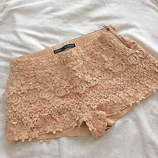 ザラ(ZARA)のZARAレースショートパンツ(ショートパンツ)