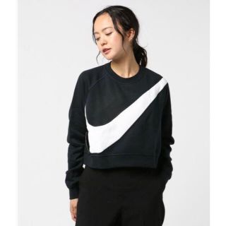 ナイキ(NIKE)の新品　NIKE スウェット　トレーナー　M(トレーナー/スウェット)