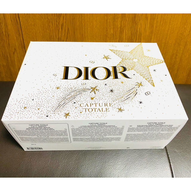 Dior(ディオール)のDIOR ディオール　カプチュール トータル セル スキンケアセット レア コスメ/美容のキット/セット(サンプル/トライアルキット)の商品写真