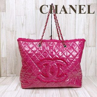 シャネル(CHANEL)のシャネル チェーントートバッグ マトラッセ エナメル ココマーク ピンク(トートバッグ)