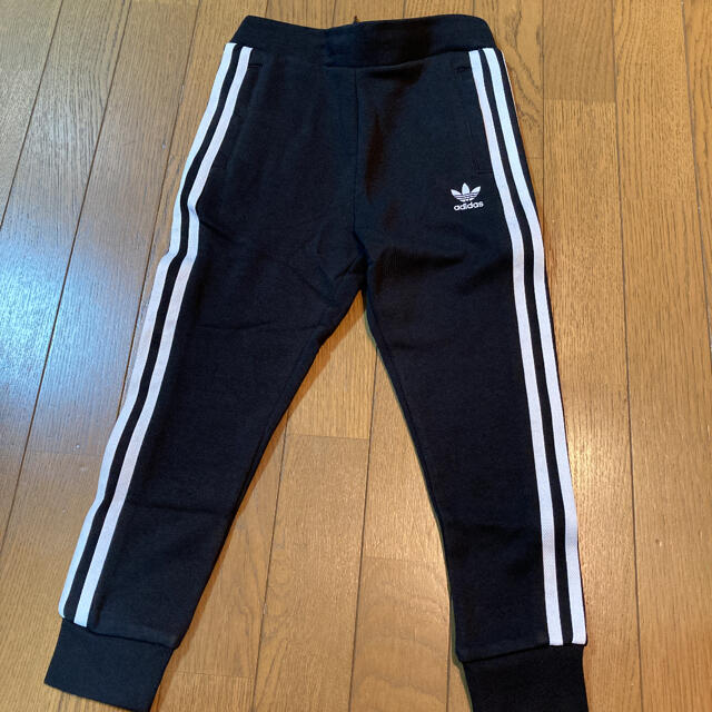 adidas(アディダス)の新品❣️adidas 120㎝ USA アディダス ジャージ上下セット キッズ/ベビー/マタニティのキッズ服男の子用(90cm~)(その他)の商品写真