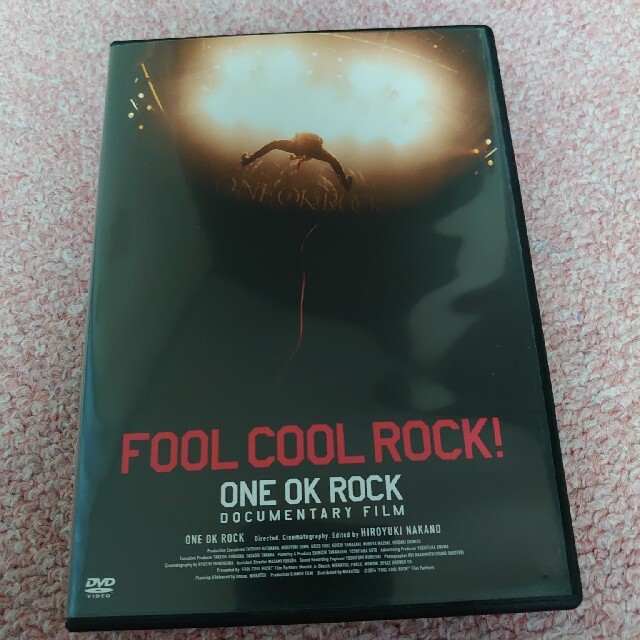 ONE OK ROCK(ワンオクロック)のFOOL COOL ROCK！　ONE OK ROCKドキュメンタリーDVD　 エンタメ/ホビーのDVD/ブルーレイ(ミュージック)の商品写真