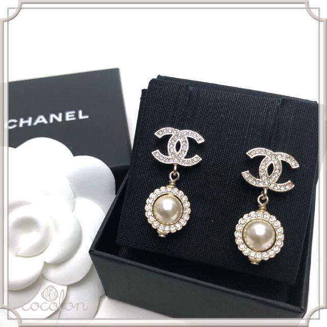Chanel シャネルココマーク パール入りピアス-