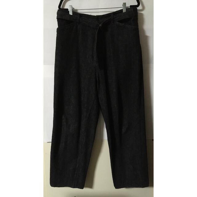 COMOLI(コモリ)のベルテッドデニム パンツ comoli 2021ss ブラックエクリュ メンズのパンツ(デニム/ジーンズ)の商品写真