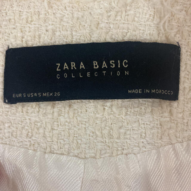 ZARA(ザラ)のスペインのザラで購入！【ZARA】白　ノーカラーコート レディースのジャケット/アウター(ノーカラージャケット)の商品写真