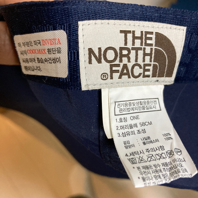 THE NORTH FACE(ザノースフェイス)のノースフェイス ホワイトレーベル キャップ 帽子 ネイビー　レア品 メンズの帽子(キャップ)の商品写真