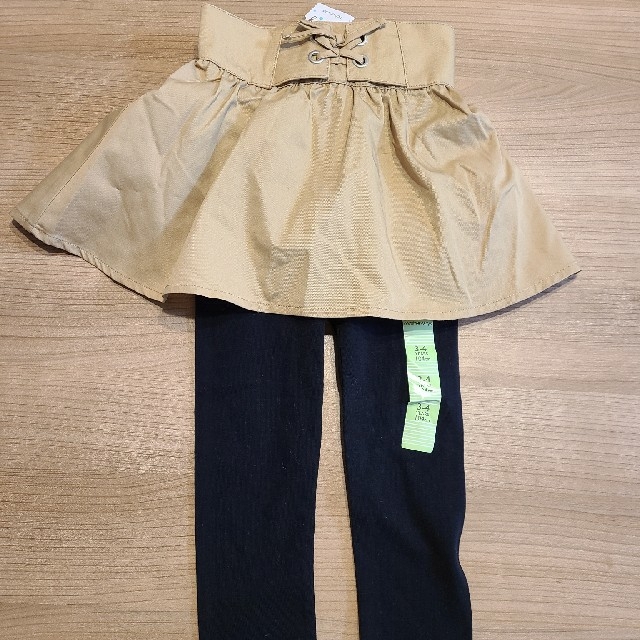 motherways(マザウェイズ)の【新品】マザウェイズ　104cm　スカッツ　ベージュ キッズ/ベビー/マタニティのキッズ服女の子用(90cm~)(スカート)の商品写真