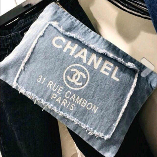 CHANEL デニムクラッチバッグ