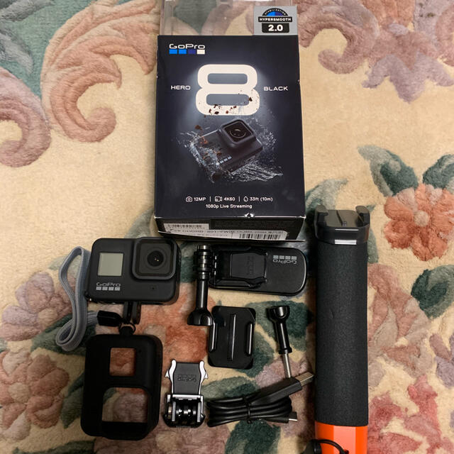 GoPro(ゴープロ)のGoPro HERO８BLACK 変則バンドルキット スマホ/家電/カメラのカメラ(ビデオカメラ)の商品写真