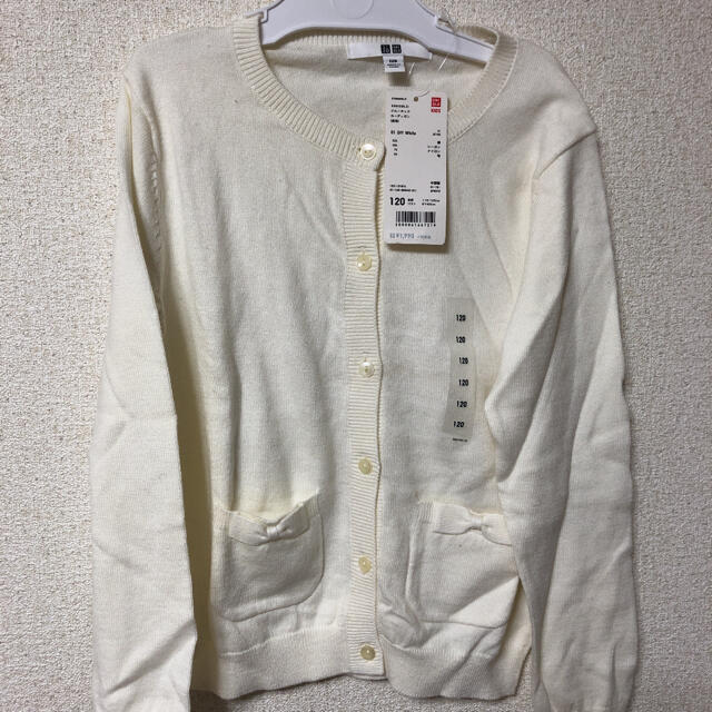 UNIQLO(ユニクロ)の新品　ユニクロ　UNIQLO カーディガン  白　120 フォーマル キッズ/ベビー/マタニティのキッズ服女の子用(90cm~)(カーディガン)の商品写真