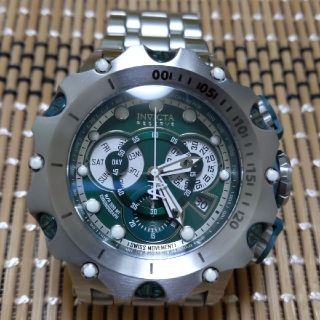 インビクタ(INVICTA)の美品【INVICTA】インビクタ  ヴェノム  ハイブリッドクロノグラフ腕時計(腕時計(アナログ))