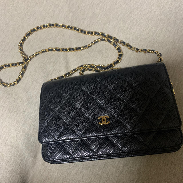 財布CHANEL チェーンウォレット　キャビアスキン