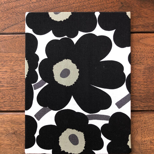 marimekko(マリメッコ)のハンドメイド　マウスパッド　北欧　文具 ハンドメイドの文具/ステーショナリー(その他)の商品写真