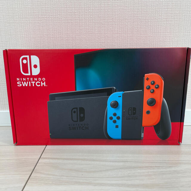 新型　Nintendo　Switch　ネオンレッド　スイッチ　任天堂　本体
