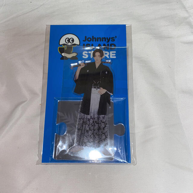 Johnny's(ジャニーズ)のSnowManアクリルスタンド 目黒蓮 エンタメ/ホビーのタレントグッズ(アイドルグッズ)の商品写真