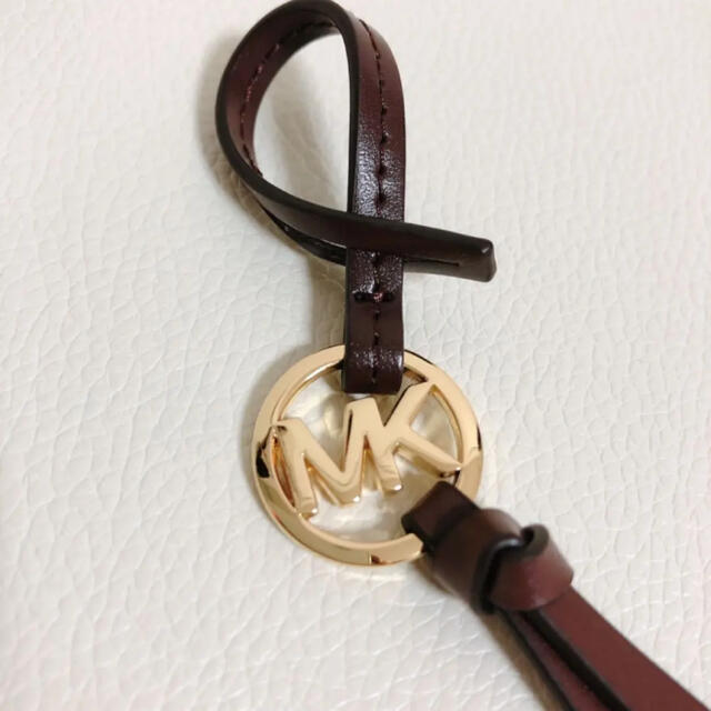 Michael Kors(マイケルコース)のMICHAEL KORS キーホルダー レディースのファッション小物(キーホルダー)の商品写真