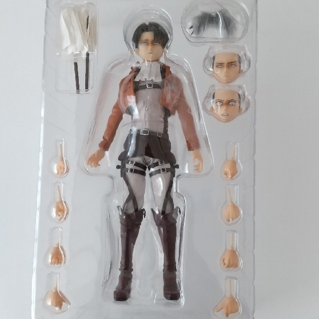 レア 進撃の巨人 フィギュア RAH リヴァイ(初回生産限定仕様) レア 進撃の巨人 フィギュア RAH リヴァイ(初回生産限定仕様)