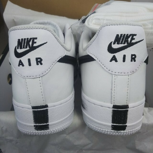 NIKE(ナイキ)の27 PEACEMINUSONE NIKE Air Force 1 パラノイズ メンズの靴/シューズ(スニーカー)の商品写真