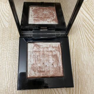 ボビイブラウン(BOBBI BROWN)のボビーブラウン ピンクグロウ ハイライティングパウダー(フェイスパウダー)