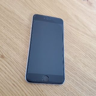 アイフォーン(iPhone)のiPhone6plus スペースグレー 64GB au (スマートフォン本体)