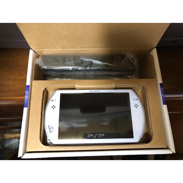 新品　未使用　PSP go PSP-N1000 パールホワイト