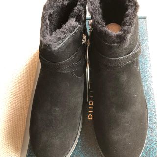 エミュー(EMU)の新品未使用　新作　エミュー emu  ムートンブーツ　UGG(ブーツ)