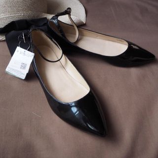 ザラ(ZARA)のZARA♡ストラップパンプス新品(ハイヒール/パンプス)