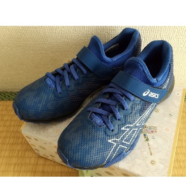 asics(アシックス)の◆専用ページ◆ キッズ/ベビー/マタニティのキッズ靴/シューズ(15cm~)(スニーカー)の商品写真