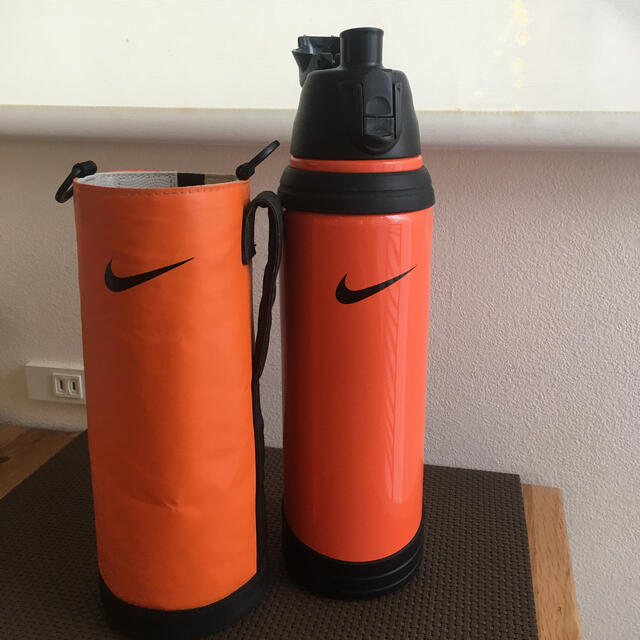 サーモス NIKE大容量1.5L水筒 | フリマアプリ ラクマ