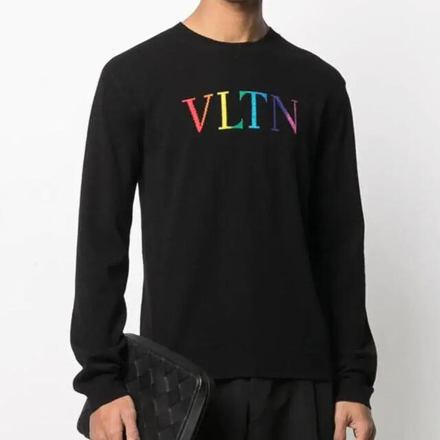 VALENTINO(ヴァレンティノ)の新品未使用！送料込み★VALENTINO★VLTNマルチカラー プルオーバー メンズのトップス(ニット/セーター)の商品写真