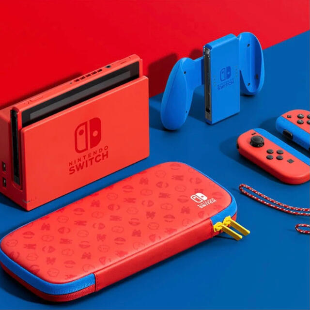 Nintendo Switch(ニンテンドースイッチ)のNintendo Switch マリオレッド × ブルー セット エンタメ/ホビーのゲームソフト/ゲーム機本体(家庭用ゲーム機本体)の商品写真