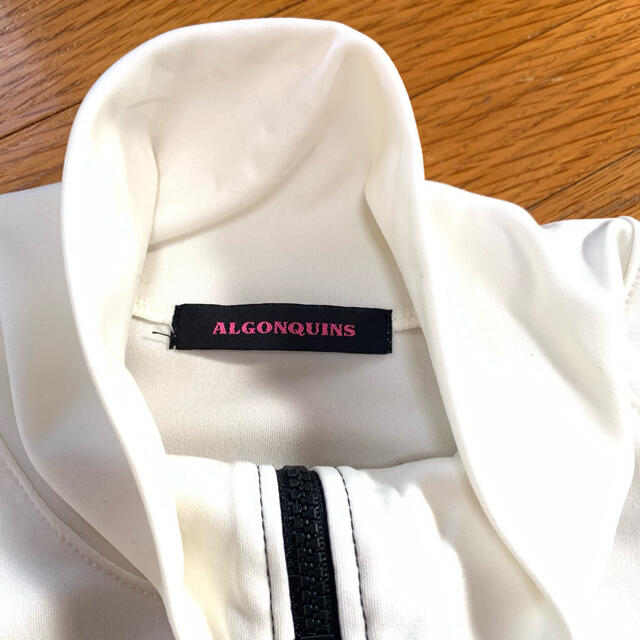 ALGONQUINS(アルゴンキン)のALGONQUINS 蝶&スカルプリント半袖ジャージ(白) ユニセックス レディースのトップス(パーカー)の商品写真