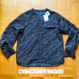 オペークドットクリップ(OPAQUE.CLIP)の【新品未使用タグ付き】春シフォン大人ブラウス   black(シャツ/ブラウス(長袖/七分))